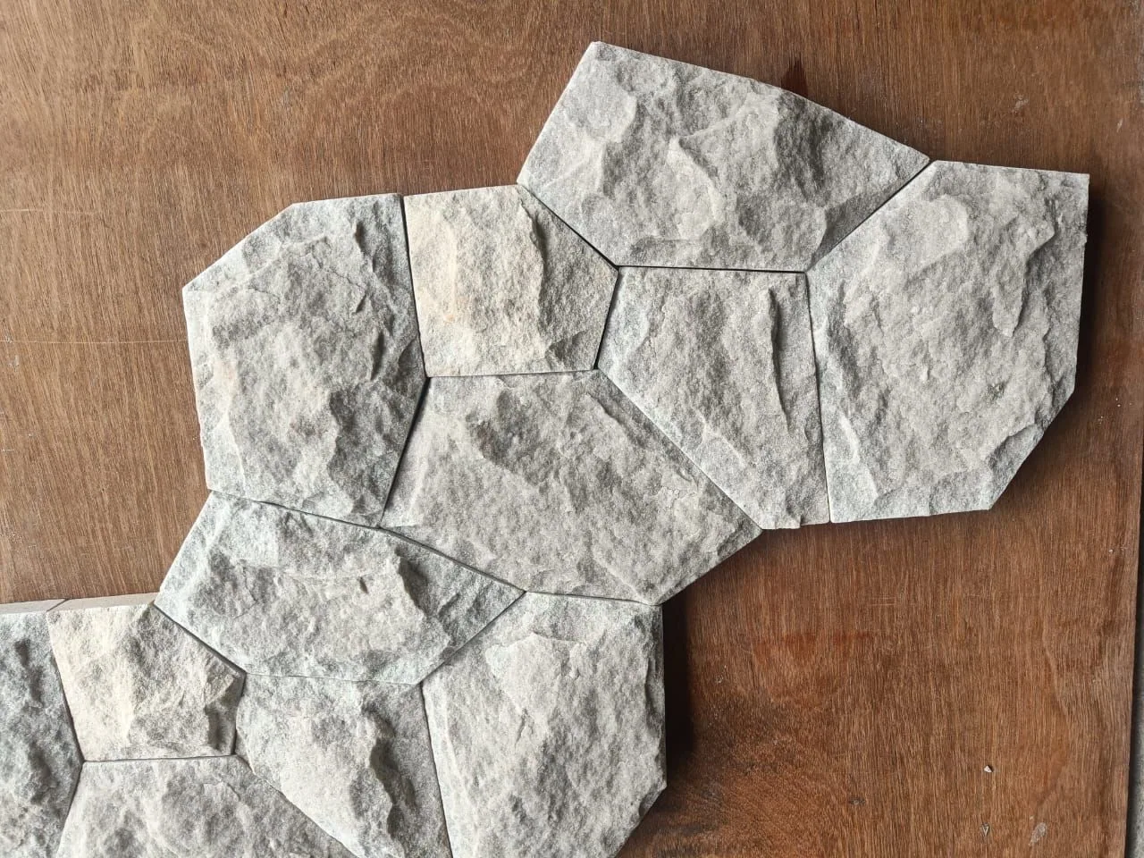 Flagstone Cladding view 15